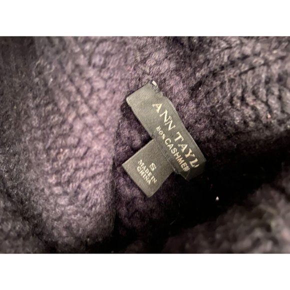 Ladies Small Ann Taylor Black 100% Cashmere Cable Chunky Sweater - Picture 2 of 4